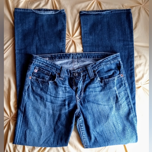 Jean Bundle - Picture 2 of 13